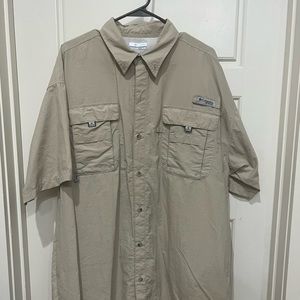 Columbia fishing shirt button down